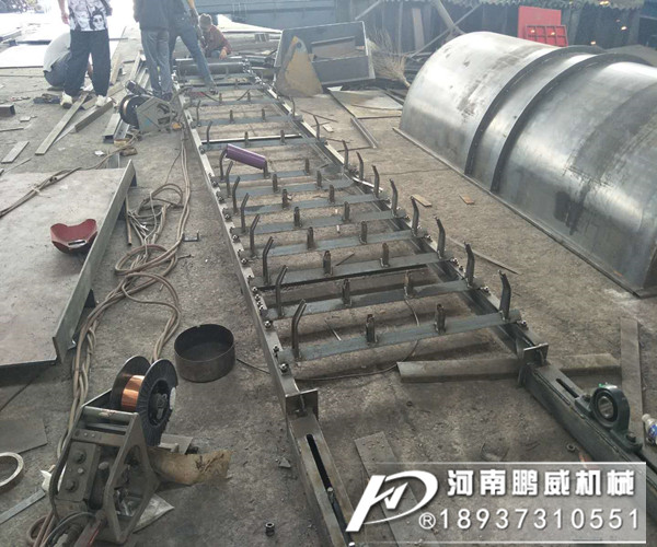 移動(dòng)傾角皮帶輸送機(jī)