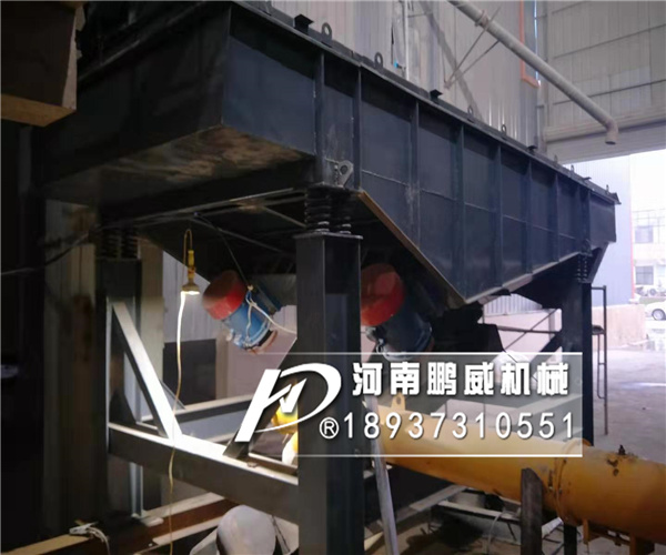 1840石英砂直線振動篩使用現(xiàn)場