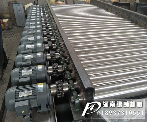 寬度1420mm顆粒物料圓輥篩篩分現(xiàn)場