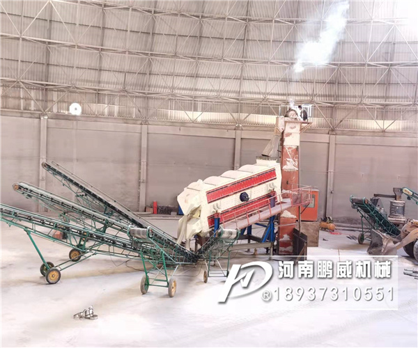 機(jī)制砂不堵網(wǎng)沸騰篩分機(jī)